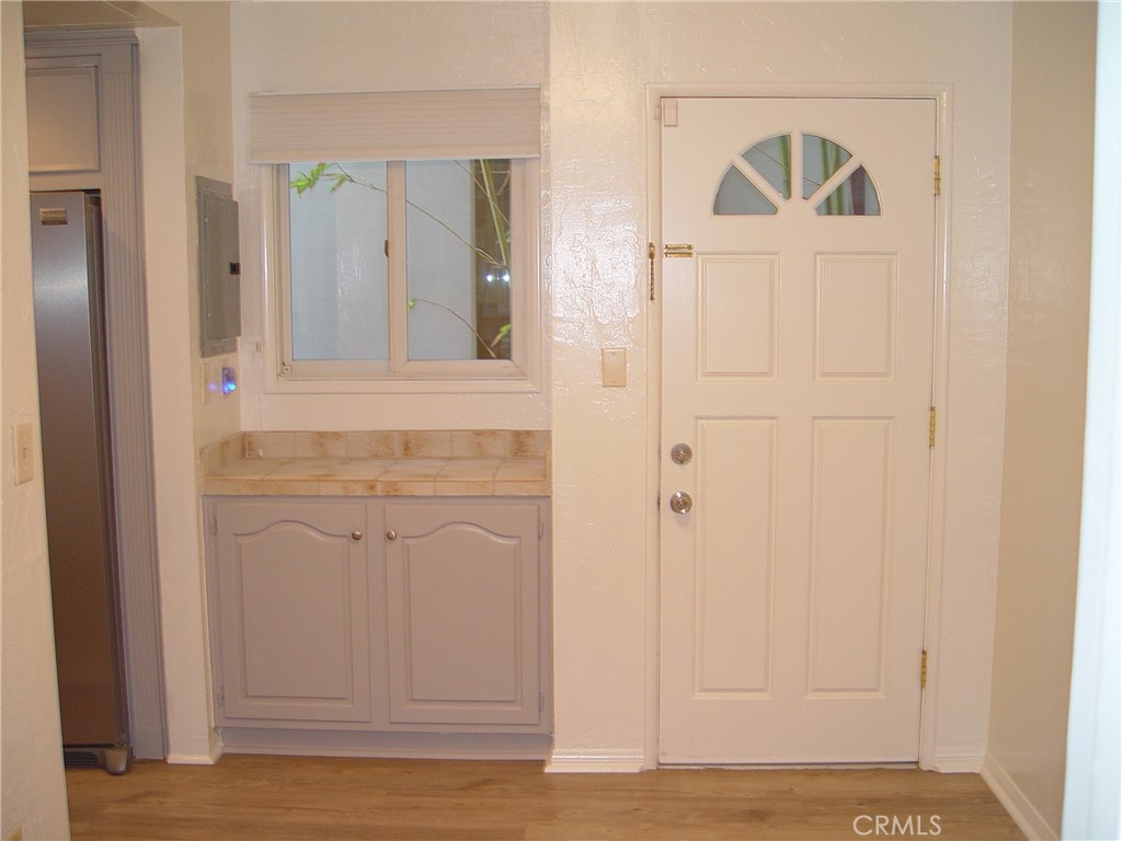 125 7th Street Manhattan Beach, CA 90266 - Photo 16 of 20