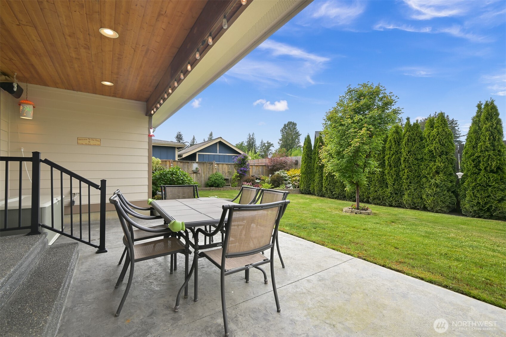 502 Westview Place Nooksack, WA 98276 - Photo 23 of 30 a view of a chairs and table in the patio