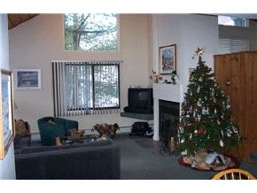 43 Clearbrook Road, Unit 2 Lincoln, NH 03251 - Photo 3 of 8
