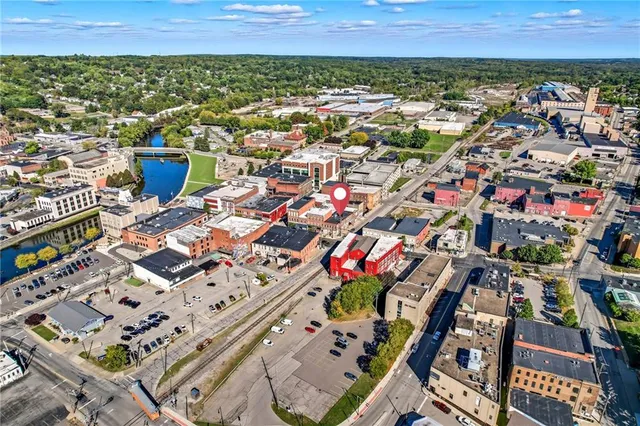 $800 | 123 East State Street, Unit A, Sharon, PA 16146