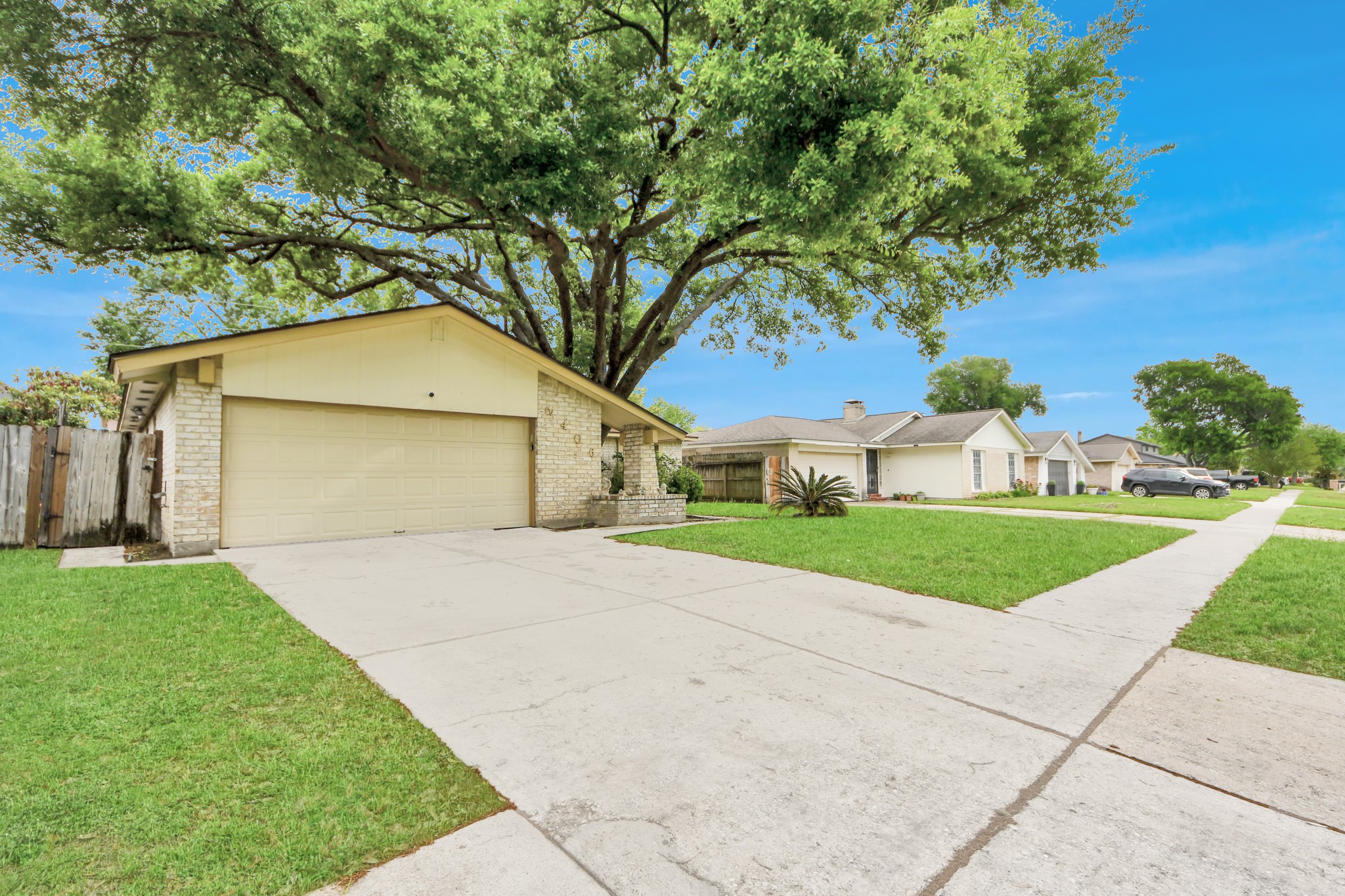 2406 Quiver Lane Houston, TX 77067 - Photo 3 of 41