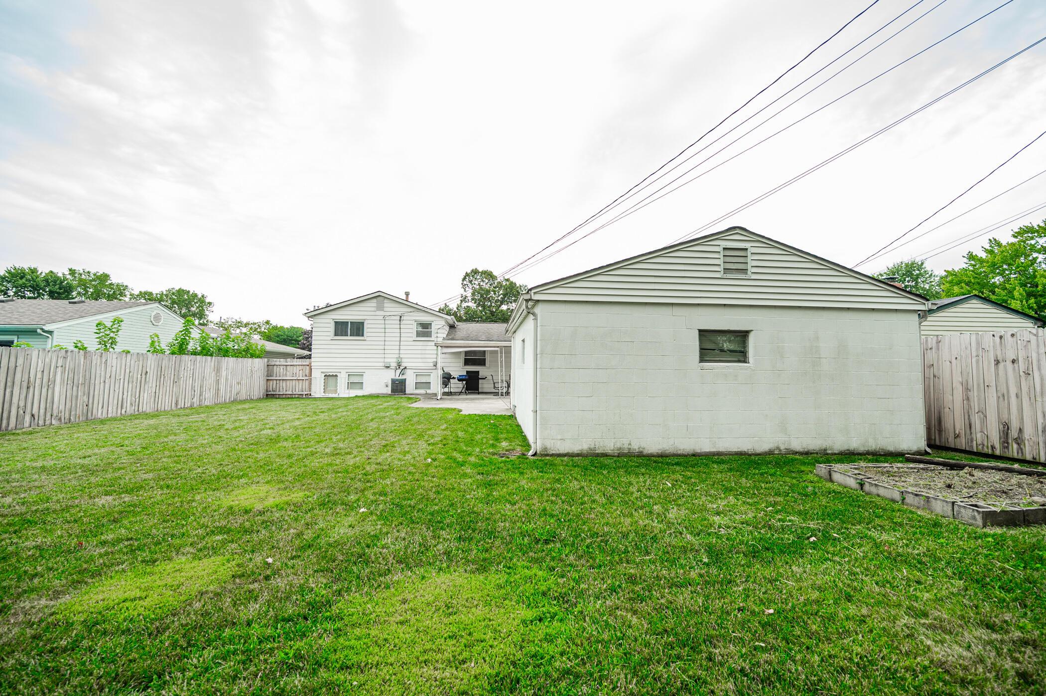 2447 Maybury Road Columbus, OH 43232 - Photo 39 of 55 2447 maybury 043