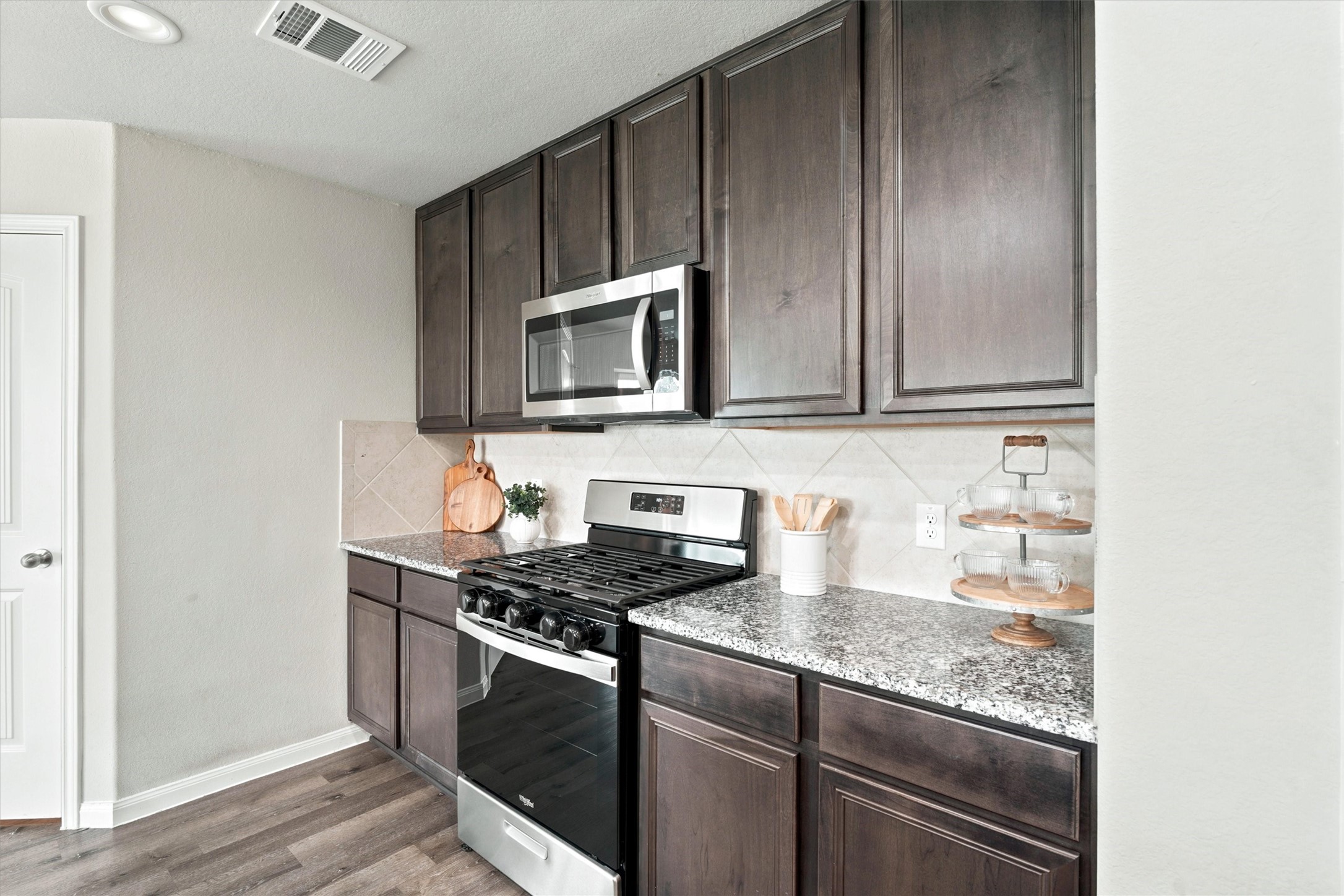 5334 Brooklyn Rose Drive Rosharon, TX 77583 - Photo 8 of 21 Kitchen