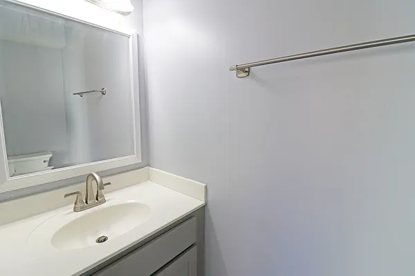 $2,300 | 590 Le Parc Circle, Buffalo Grove, IL 60089