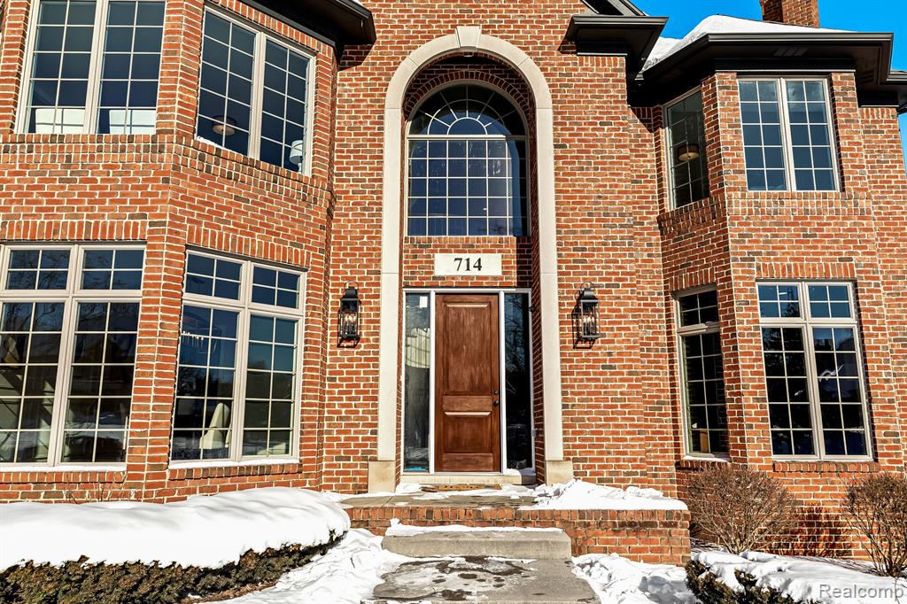 714 Wellington Circle Rochester, MI 48309 - Photo 4 of 79