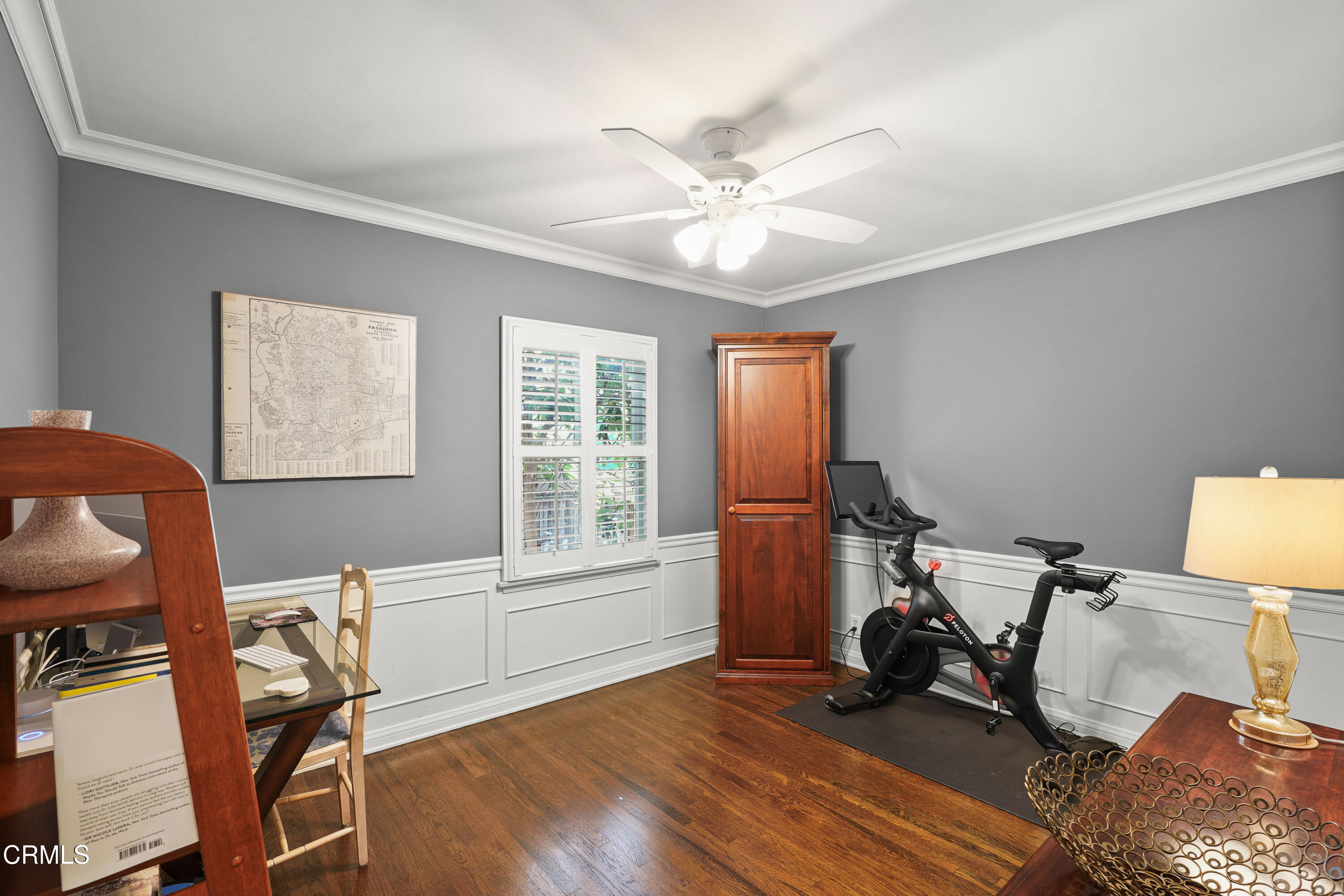 367 Northcliff Road Pasadena, CA 91107 - Photo 23 of 39 a view of a workspace with furniture and a window
