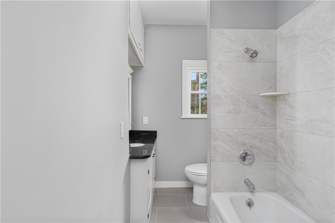 427 Spring Street, Unit 2 Newport, RI 02840 - Photo 9 of 15 Newly Renovated Bathroom