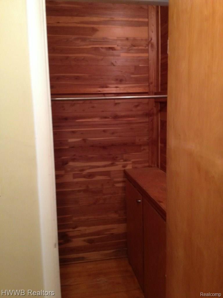 22311 Roxford Street Detroit, MI 48219 - Photo 11 of 22 IMG_7119.jpg