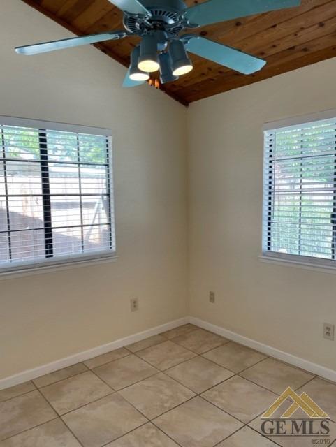 Undisclosed Address Bakersfield, CA 93311 - Photo 13 of 20 a view of empty room with window