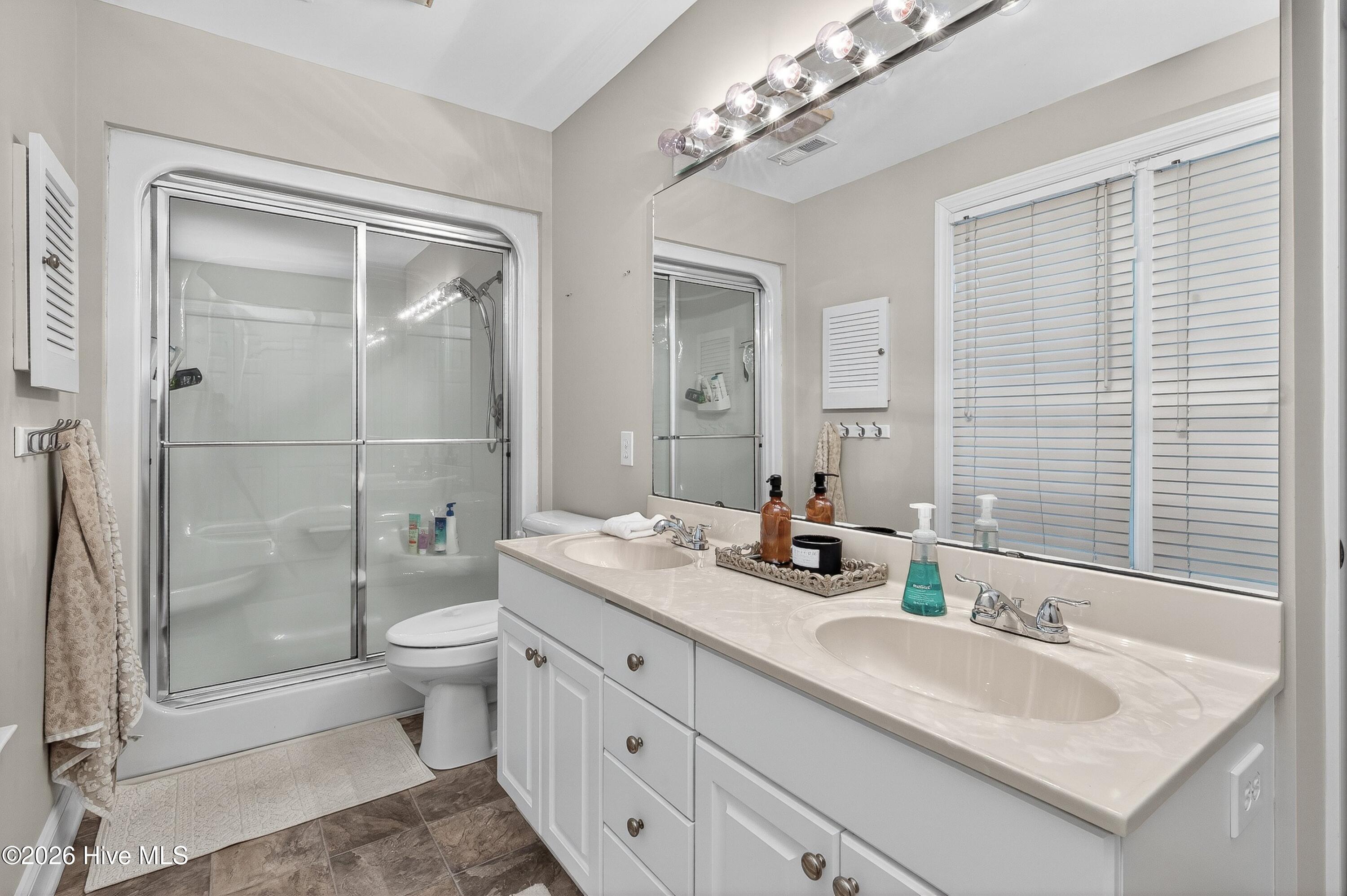 233 Racine Drive, Unit 20 Wilmington, NC 28403 - Photo 18 of 29 018-233RacineDrive-20-Wilmington-NC-2840
