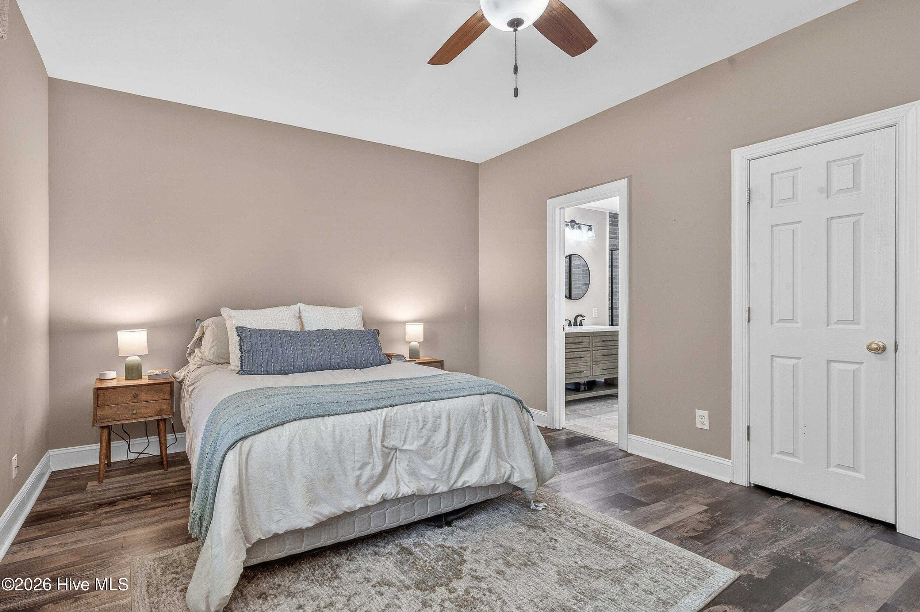 233 Racine Drive, Unit 20 Wilmington, NC 28403 - Photo 4 of 29 007-233RacineDrive-20-Wilmington-NC-2840