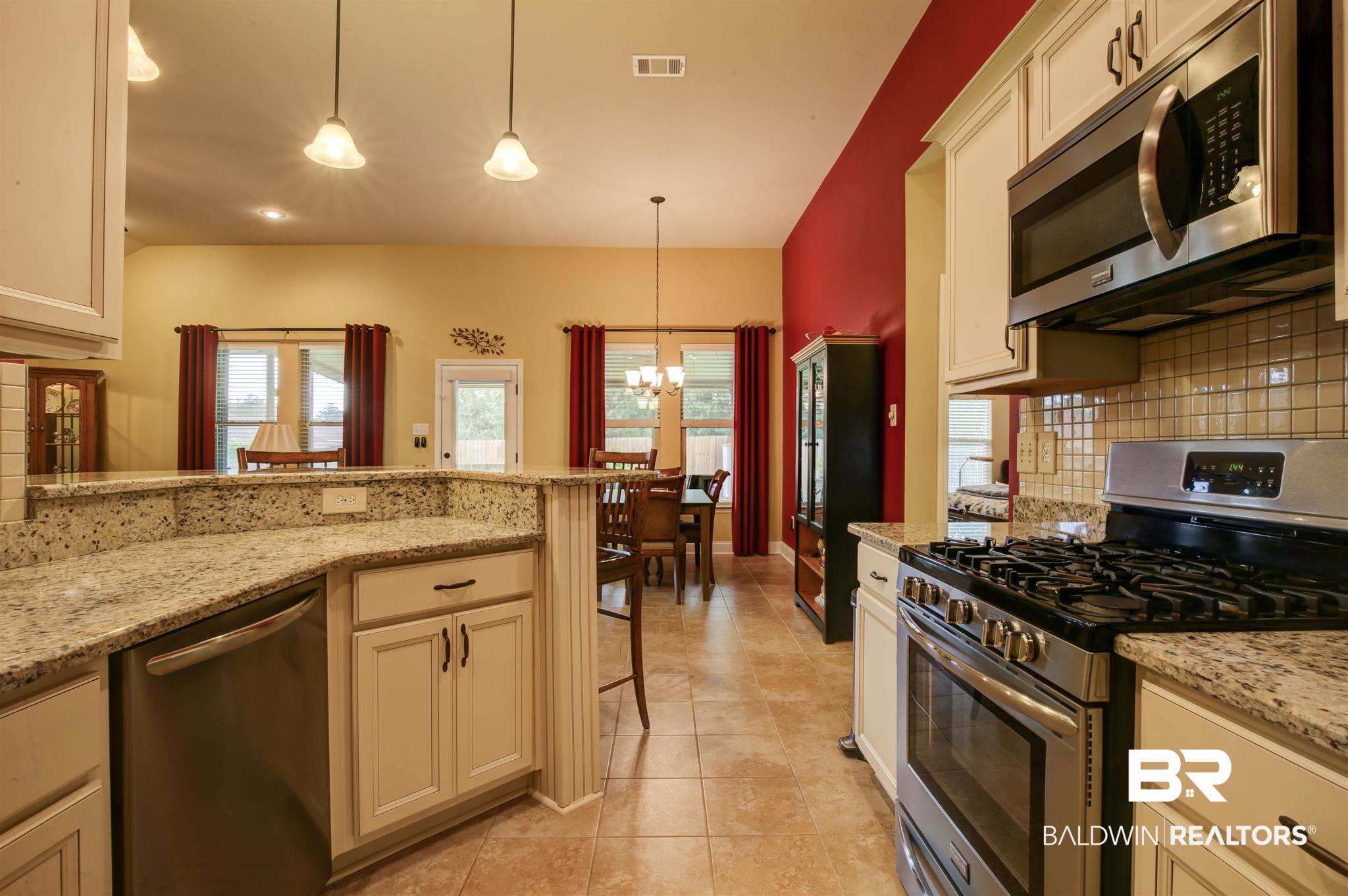 684 Turquoise Drive Fairhope, AL 36532 - Photo 10 of 25 Kitchen