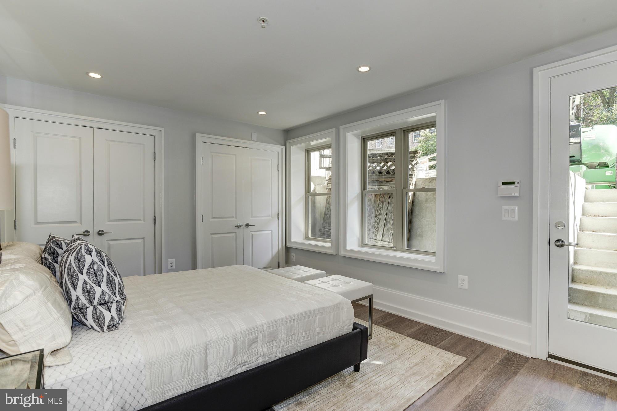 1734 R Street Northwest, Unit 1 Washington, DC 20009 - Photo 8 of 14 Master Bedroom Suite