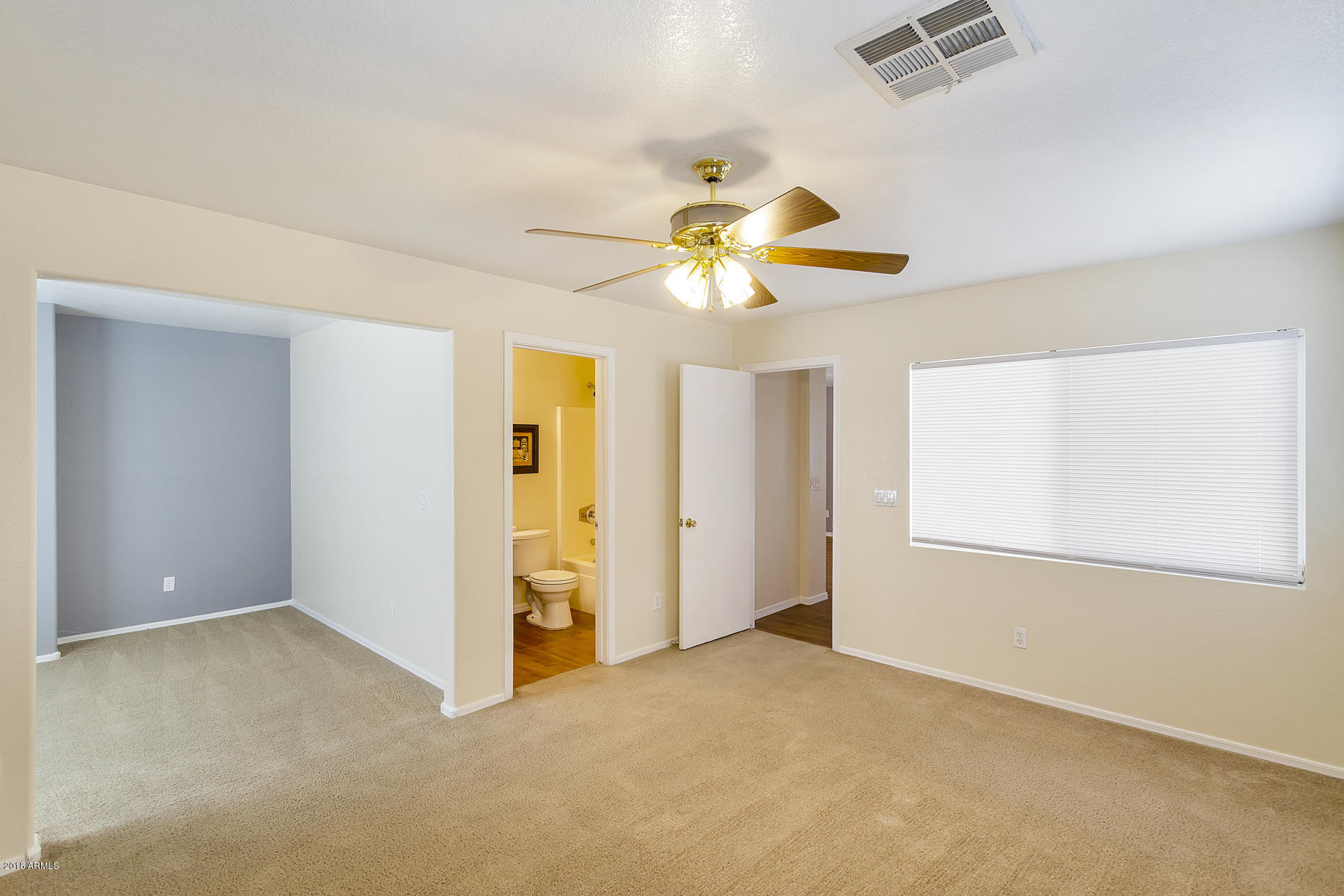 10401 West Granada Road Avondale, AZ 85392 - Photo 8 of 16 10401 W Granada Rd-3244