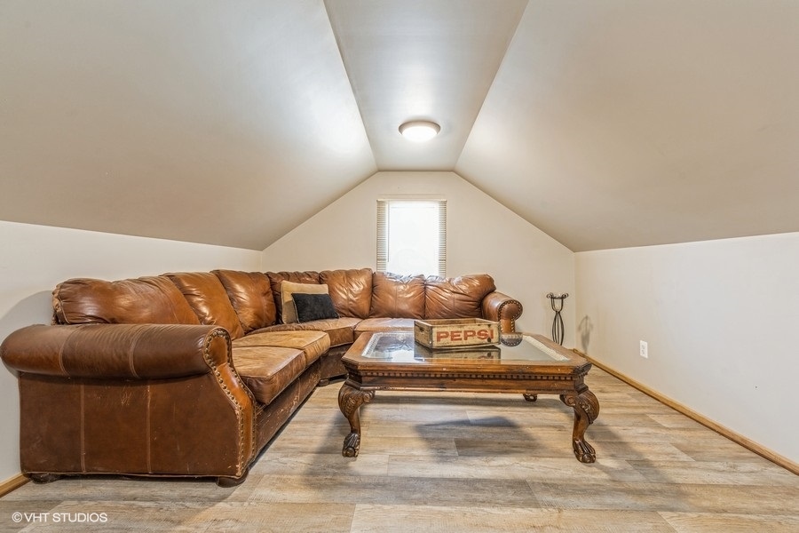 1709 Riverside Drive McHenry, IL 60050 - Photo 21 of 26 Gallery Image 21