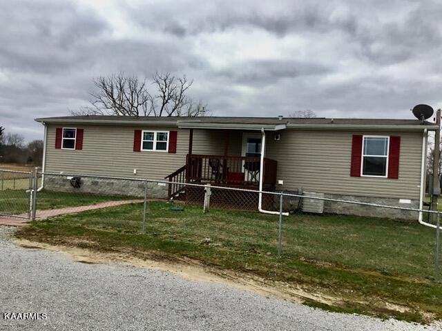 1735 Vandever Road Crossville, TN 38572 - Photo 3 of 35 IMG_3404