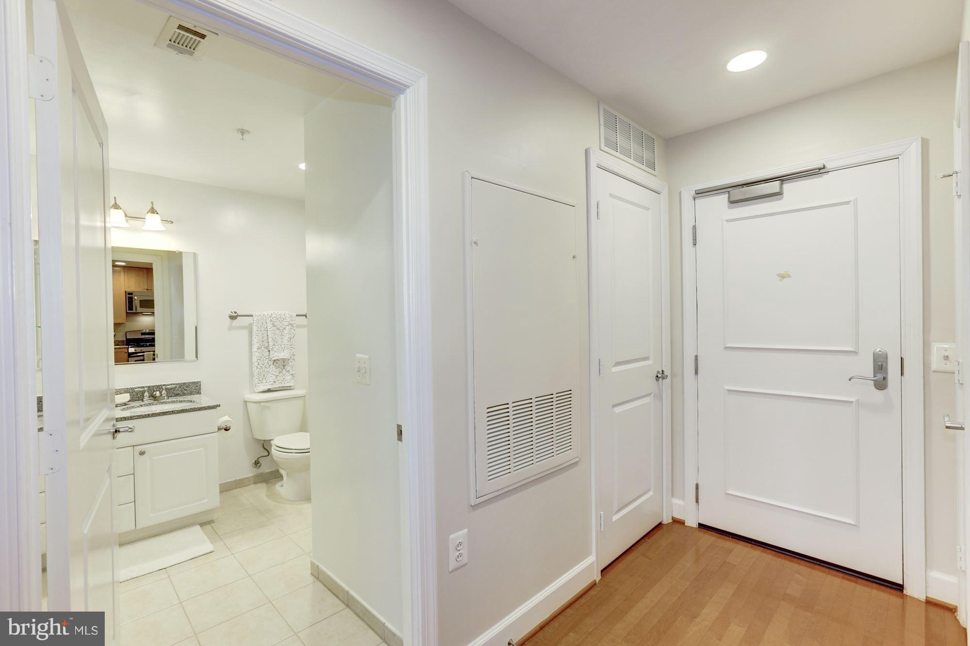 3600 South Glebe Road, Unit 619W Arlington, VA 22202 - Photo 10 of 30 Interior (General)