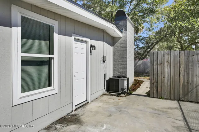 $285,000 | 3967 Lane Avenue South, Jacksonville, FL 32210