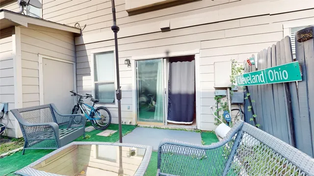 $1,700 | 8030 Singing Sonnet Lane, Houston, TX 77072