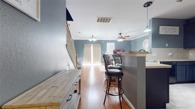 $1,700 | 8030 Singing Sonnet Lane, Houston, TX 77072