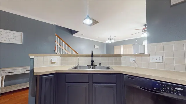 $1,700 | 8030 Singing Sonnet Lane, Houston, TX 77072