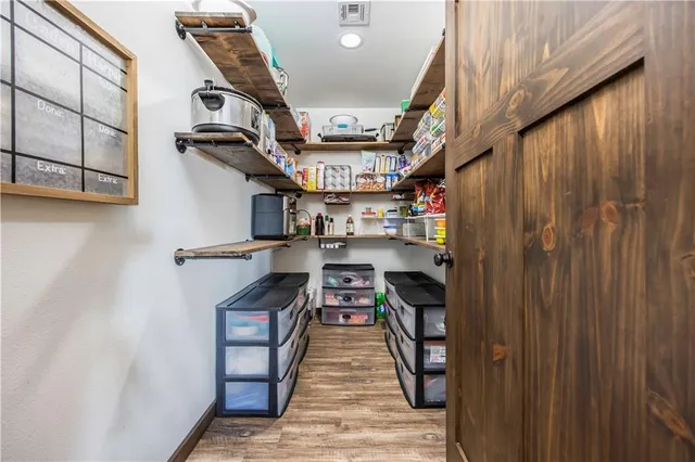 $414,999 | 1116 85th Road, Thayer, KS 66776