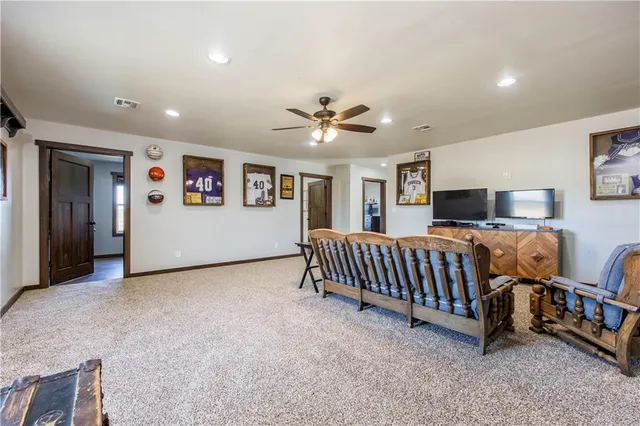 $414,999 | 1116 85th Road, Thayer, KS 66776