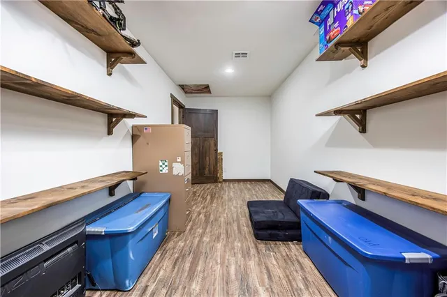 $414,999 | 1116 85th Road, Thayer, KS 66776