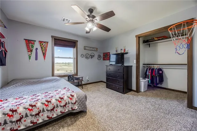 $414,999 | 1116 85th Road, Thayer, KS 66776