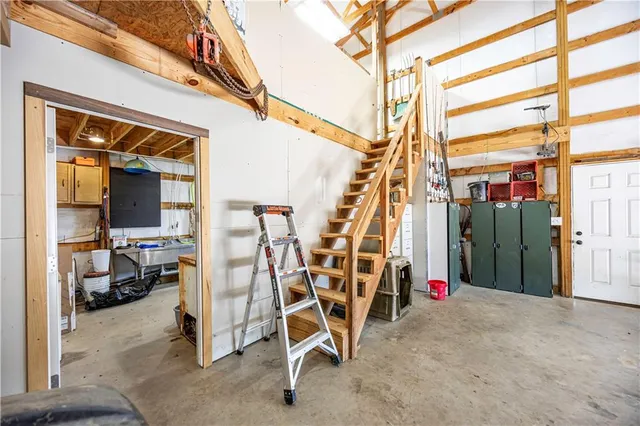 $414,999 | 1116 85th Road, Thayer, KS 66776