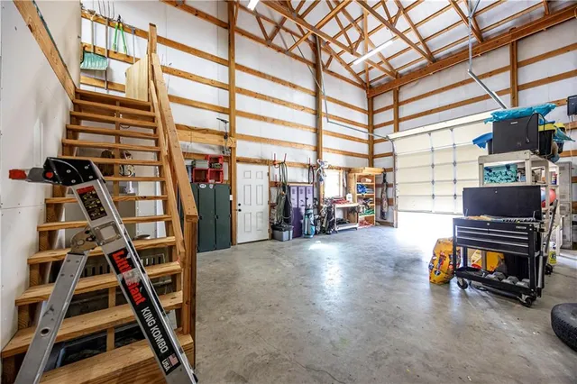 $414,999 | 1116 85th Road, Thayer, KS 66776