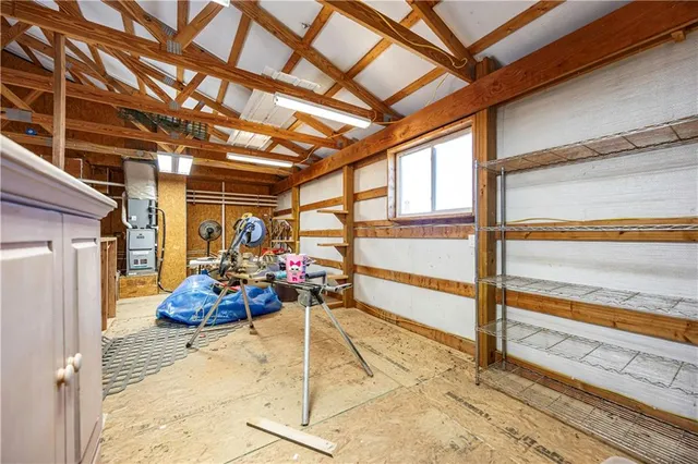 $414,999 | 1116 85th Road, Thayer, KS 66776