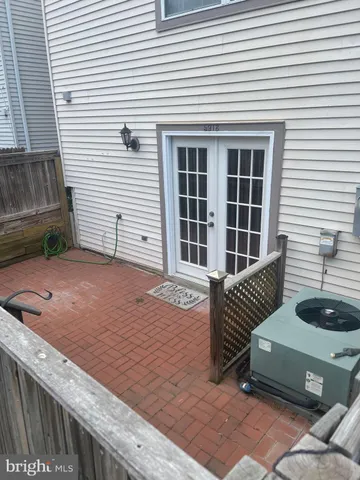 $2,700 | 5918 Annaberg Place, Unit 203, Burke, VA 22015