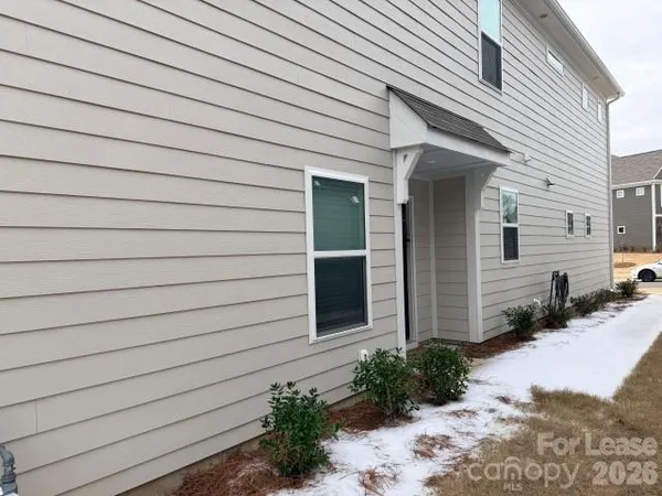 $2,325 | 2012 Highland Park Drive, Charlotte, NC 28269