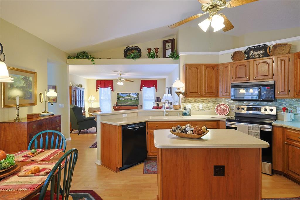 33944 Highland Road Leesburg, FL 34788 - Photo 6 of 50