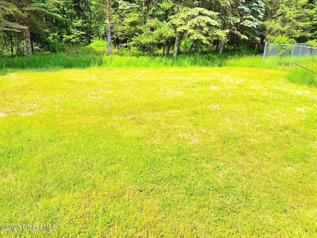 $130,000 | 5 Mohican Way, Valley Falls, NY 12185