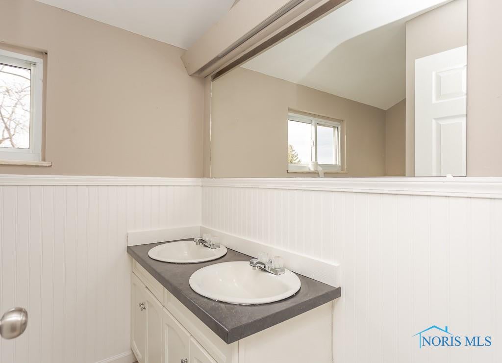1930 Perth Street Toledo, OH 43607 - Photo 28 of 37 Gallery Image 28