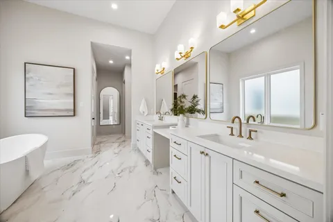 $1,850,000 | 5314 Evergreen Street, Bellaire, TX 77401