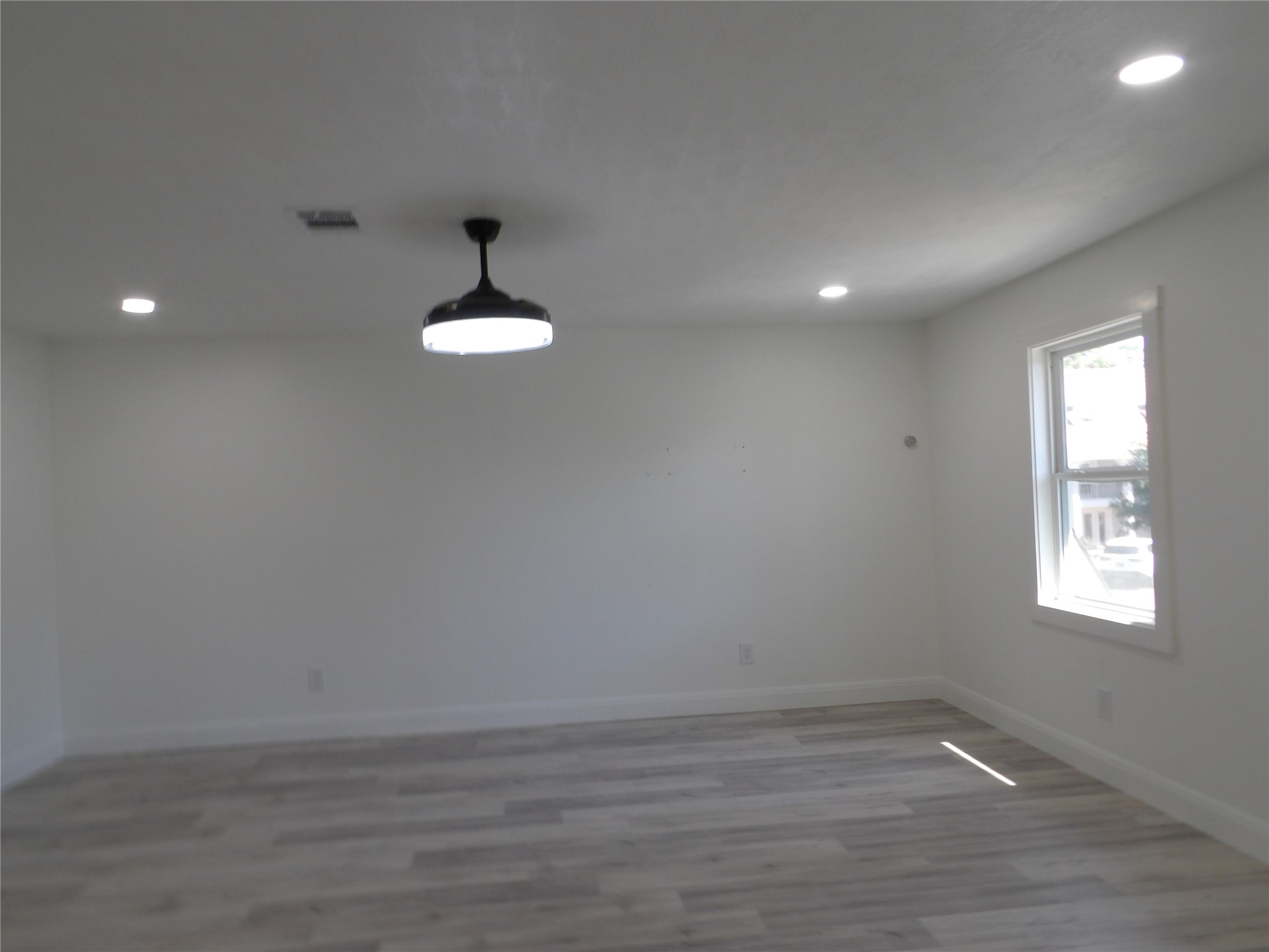 5623 Theall Road Houston, TX 77066 - Photo 18 of 20