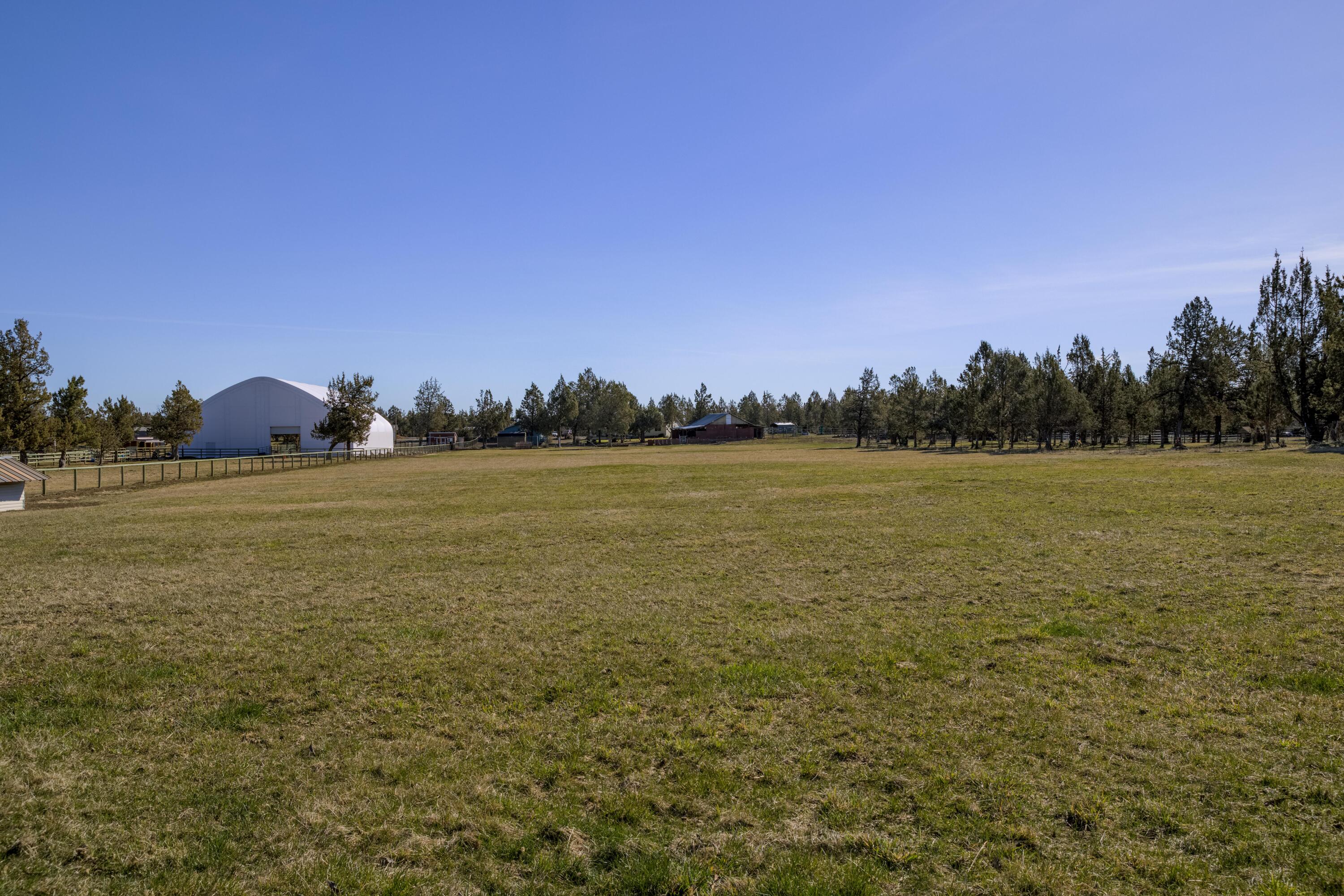 5975 Ditch Rider Road Redmond, OR 97756 - Photo 56 of 87 5975_NE_41_St-21