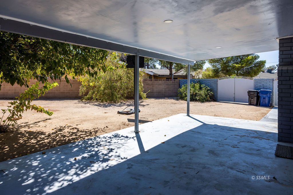 1106 Randall Street Ridgecrest, CA 93555 - Photo 27 of 37 Gallery Image 27