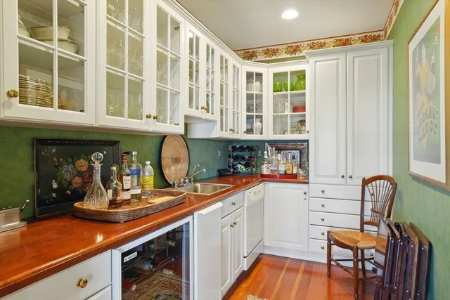 $6,600,000 | 236 Powder Point Avenue, Duxbury, MA 02332