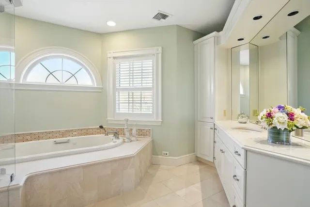 $6,600,000 | 236 Powder Point Avenue, Duxbury, MA 02332