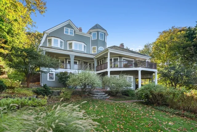 $6,600,000 | 236 Powder Point Avenue, Duxbury, MA 02332