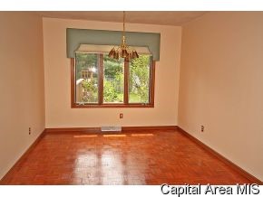 8008 Hunt Road Springfield, IL 62712 - Photo 3 of 12