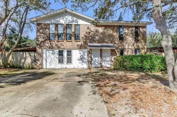 $299,999 | 2763 Villa Woods Circle, Gulf Breeze, FL 32563