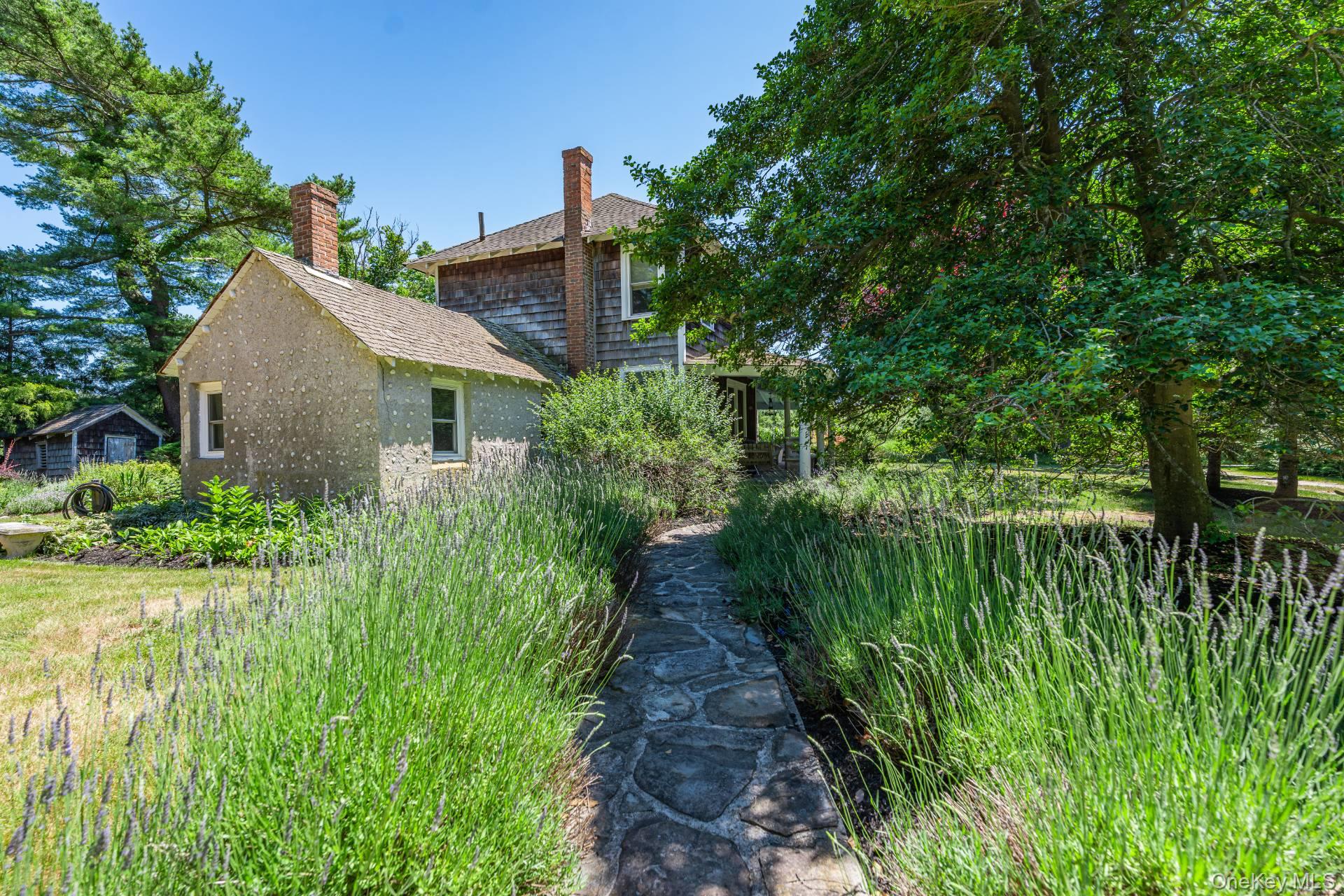 13675 Main Bayview Road Southold, NY 11971 - Photo 21 of 23 13675 Main Bayview Road, Southold