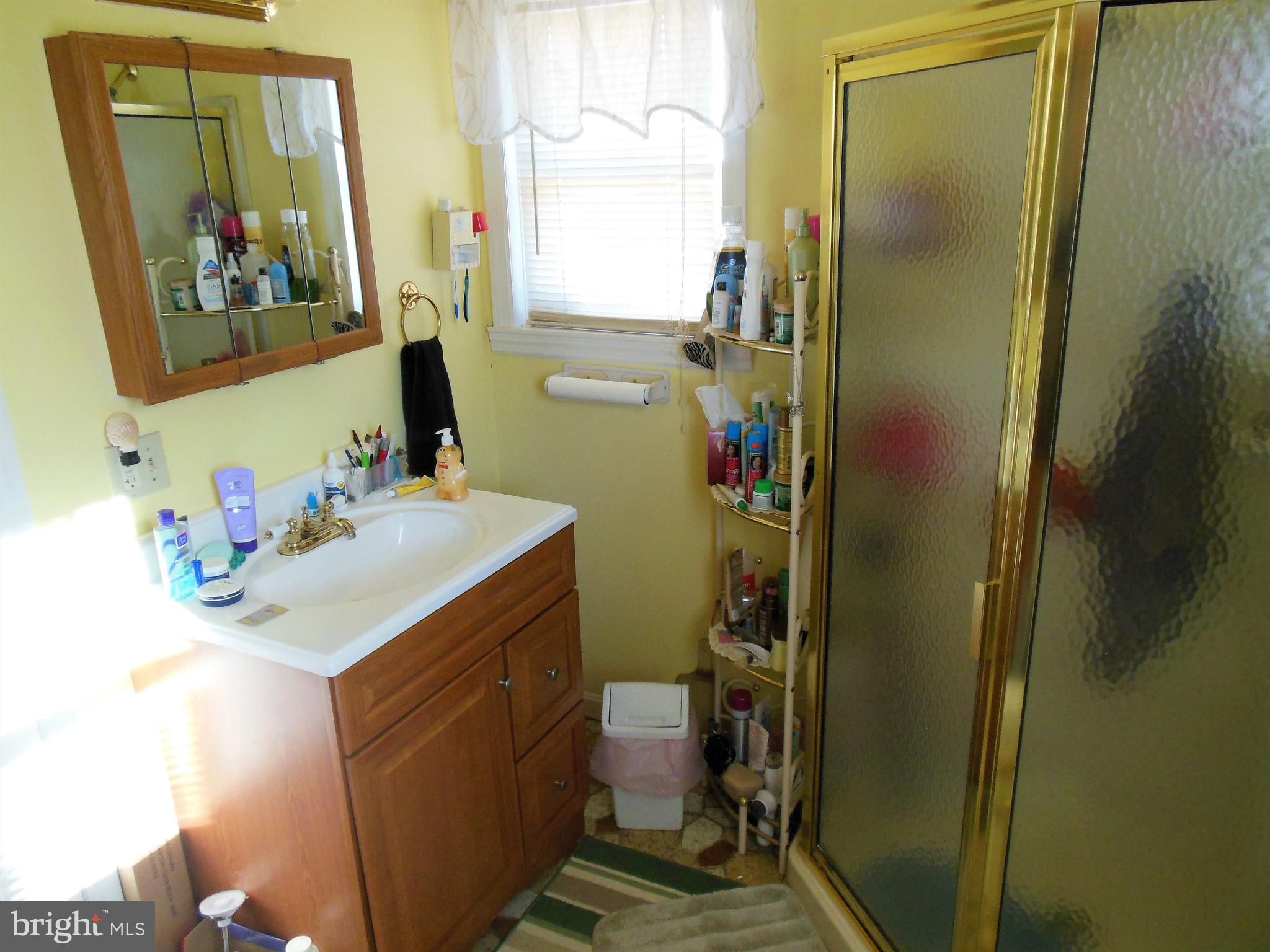 1421 Spring Avenue Baltimore, MD 21237 - Photo 15 of 48 Gallery Image 15