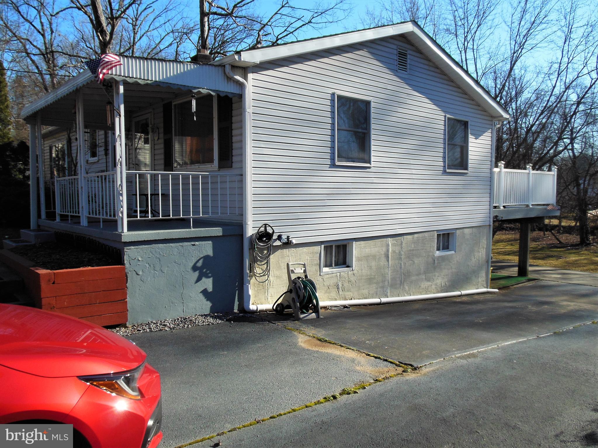 1421 Spring Avenue Baltimore, MD 21237 - Photo 4 of 48 Gallery Image 4