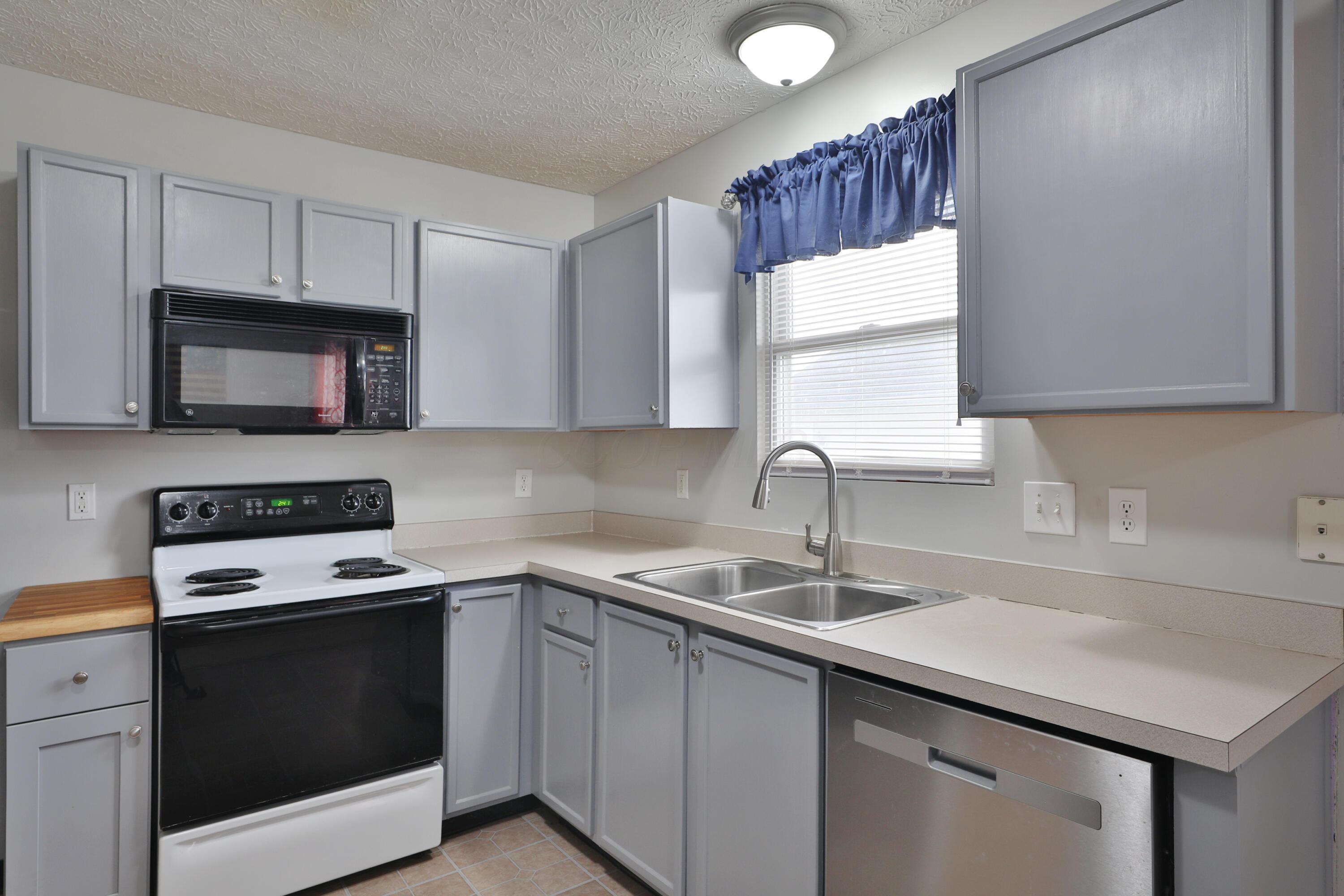 3025 Representation Terrace Columbus, OH 43207 - Photo 14 of 41
